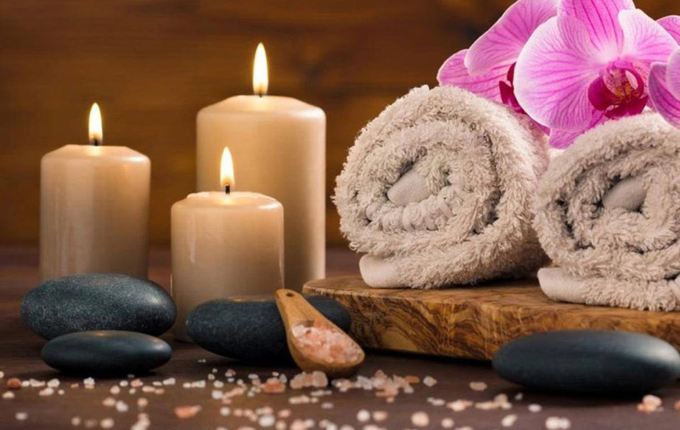 Spa accessories - candles and towels